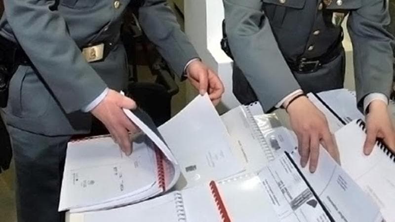 Immagine del post 18100 - Bari Bari, la rete di aziende fantasma tra evasione e criptovalute: sequestrati 634mila euro - Bari