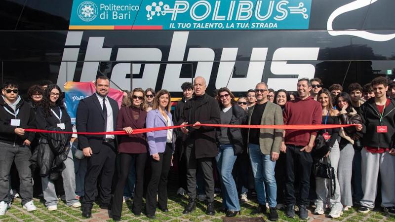 Bari, riparte Polibus: laboratorio itinerante per fare conoscere le facoltà scientifiche ai ragazzi - Bari