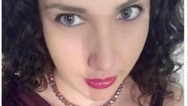 Immagine del post 5543 - Bari Fabiana Chiarappa, segni dell’impatto con un’auto sulla targa e rottami nel luogo dell’incidente - Bari