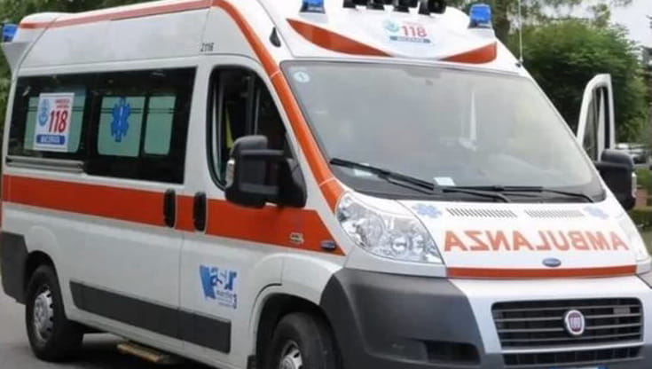 Incidente stradale sulla Canosa-Barletta: morto un uomo, ferita una donna - Bari