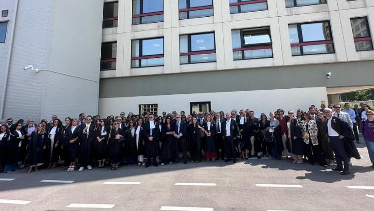 Immagine del post 8291 - Bari Giustizia, a Bari alla protesta dei magistrati anche don Ciotti: “Riforma dannosa, siamo con voi” - Bari