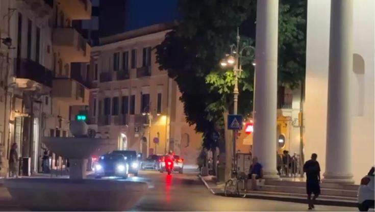 Immagine del post 8296 - Bari Paura a Foggia, accoltellato uomo di 76 anni in pieno centro: subito soccorso. Sospetti su una donna - Bari