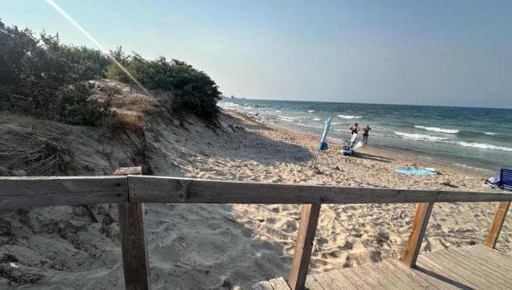 Immagine del post 22637 - Bari Salento, rissa fra ragazzini davanti a un lido: quindicenne accoltellato a una gamba - Bari