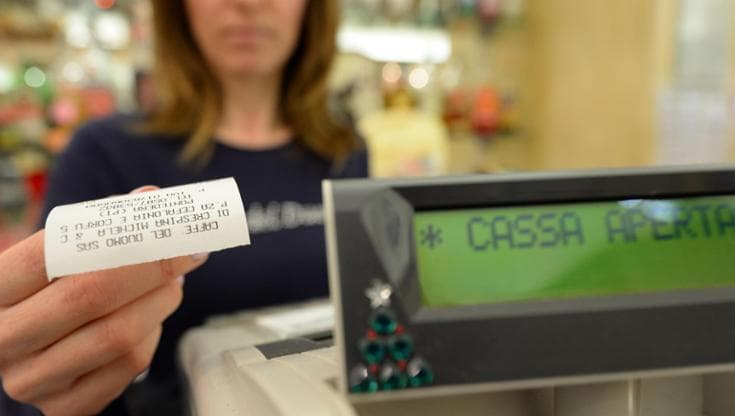 Immagine del post 23754 - Bari Bari, mangiare fuori ora costa il doppio: dai panzerotti ai drink gli scontrini raccontano i rincari - Bari