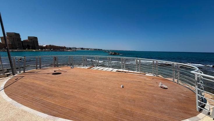Immagine del post 23774 - Bari Bari, già vandalizzata e sommersa dai rifiuti la nuova spiaggia di Provolina. Scaramuzzi: “Sgomento” - Bari