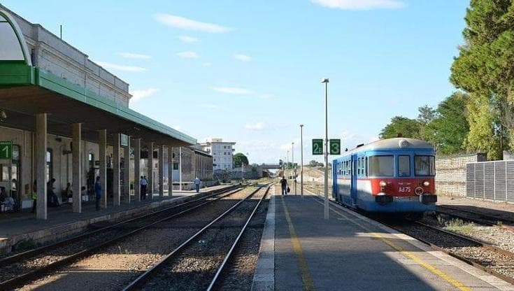 Immagine del post 12562 - Bari Violentata a 14 anni in stazione, indagato ragazzino. “Il fidanzato non fu complice anche se era lì” - Bari
