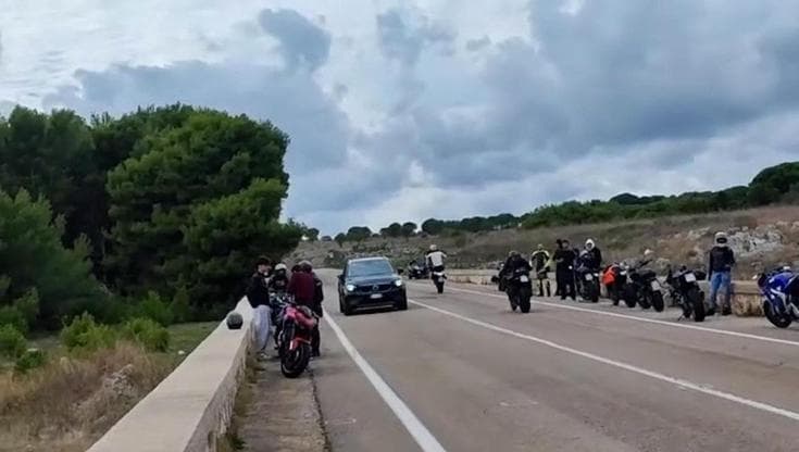 Immagine del post 25861 - Bari Corse clandestine in Salento, ipotesi di chiudere la litoranea alle moto per 6 mesi - Bari