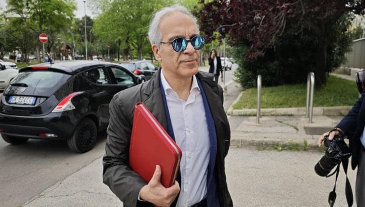 Immagine del post 14830 - Bari Corruzione, ex assessore regionale Alfonso Pisicchio, il fratello Enzo e altre 8 persone a processo - Bari