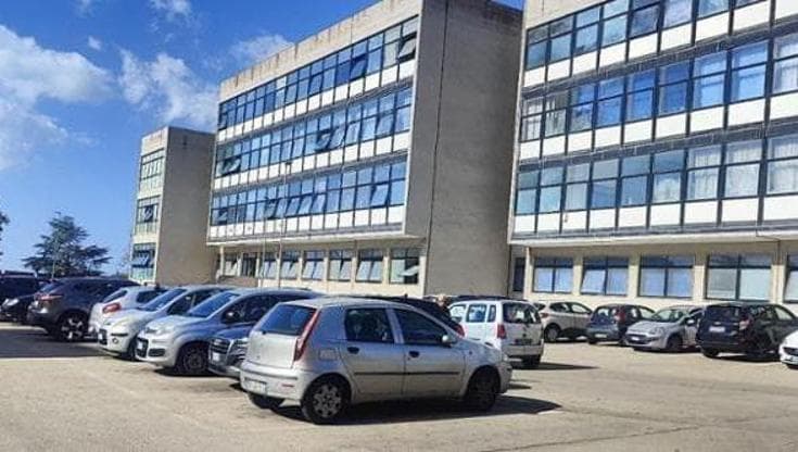 Immagine del post 17085 - Bari Lecce, un furto d’auto al giorno nell’ospedale Fazzi: “Il parcheggio dipendenti è riserva di caccia” - Bari