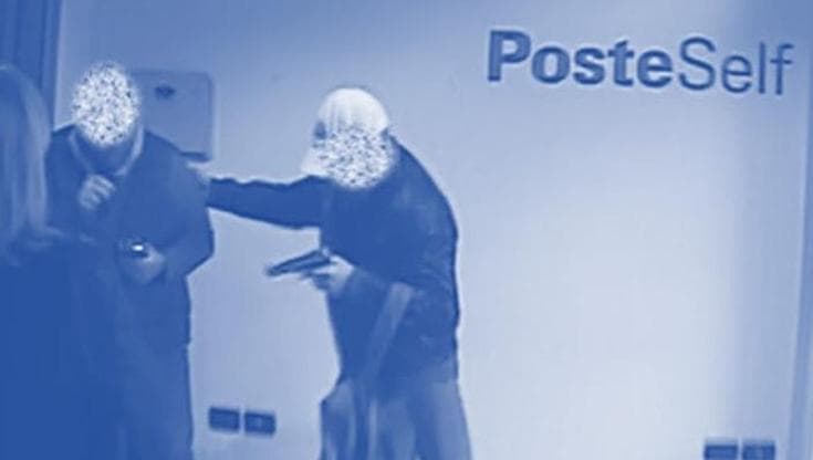 Immagine del post 5661 - Bari Rapina alle Poste di Martina Franca, dopo sei mesi due arresti. Il bottino fu di oltre 100mila euro - Bari