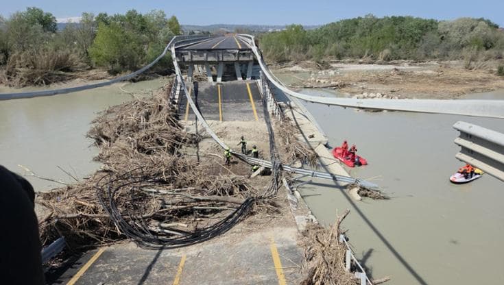 Immagine del post 19260 - Bari In Molise anche i sub al lavoro per ritrovare Domenico Racanati disperso nel crollo del ponte - Bari