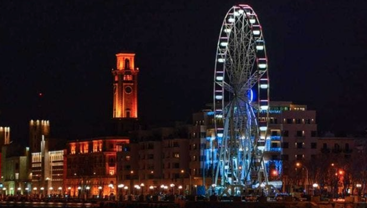 Immagine del post 8327 - Bari La ruota panoramica resta sul lungomare di Bari altri sei mesi. Piano B per il “Villaggio giovani” - Bari