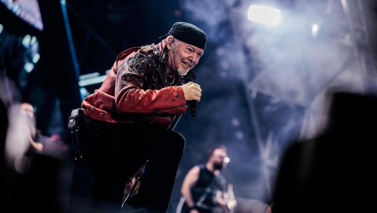 Immagine del post 9537 - Bari Vasco Rossi a Bari fa sold out in 2 ore “con un anno di anticipo”. Sarà al San Nicola a giugno 2026 - Bari