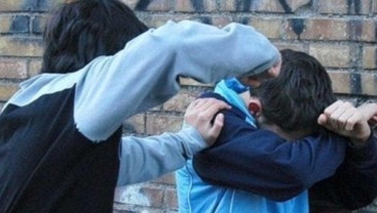 Bullizzato a 11 anni, sfugge a un tentativo di violenza sessuale e racconta tutto: denunciato 14enne - Bari