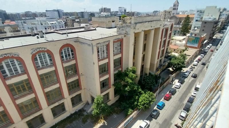 Immagine del post 12590 - Bari Bari, l’ex caserma aeronautica nel degrado: nel 2027 sarà liceo artistico. “Ma ora è in abbandono” - Bari