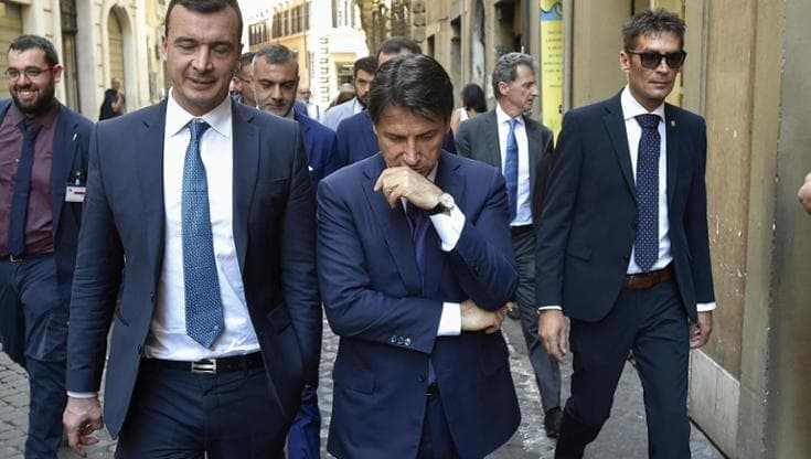 I Cinquestelle pugliesi in trincea per il voto, lotteria terzo mandato: Conte capolista a Foggia - Bari