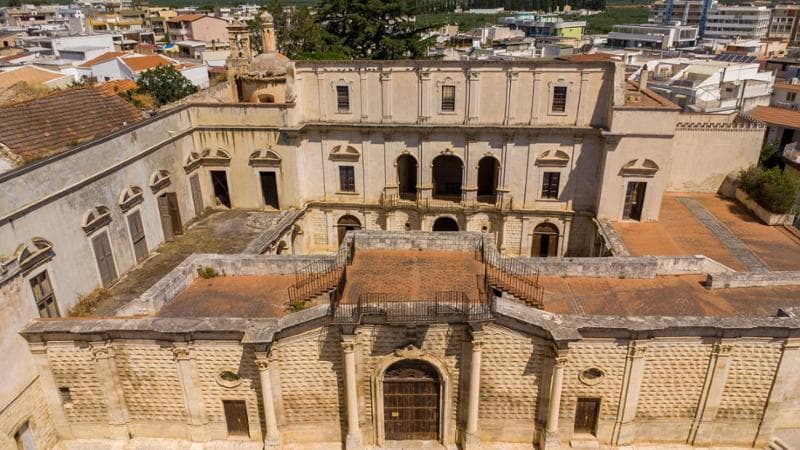 Palazzo Baronale a Bitetto in vendita a 3,4 milioni: la dimora del ’700 affidata a Sotheby’s - Bari
