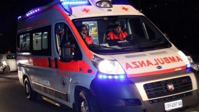Bari, investita mentre attraversava la strada in corso Alcide de Gasperi: grave una donna - Bari