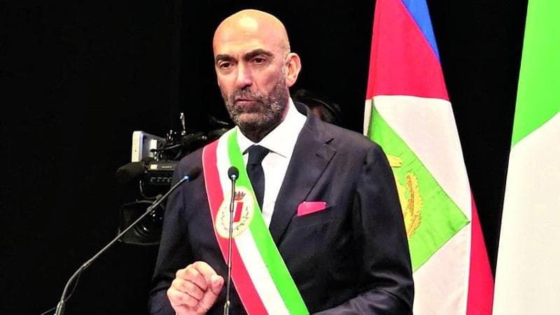 Immagine del post 733 - Bari Leccese in campo contro la norma antisindaci della Regione: “È una follia per eliminare concorrenti” - Bari