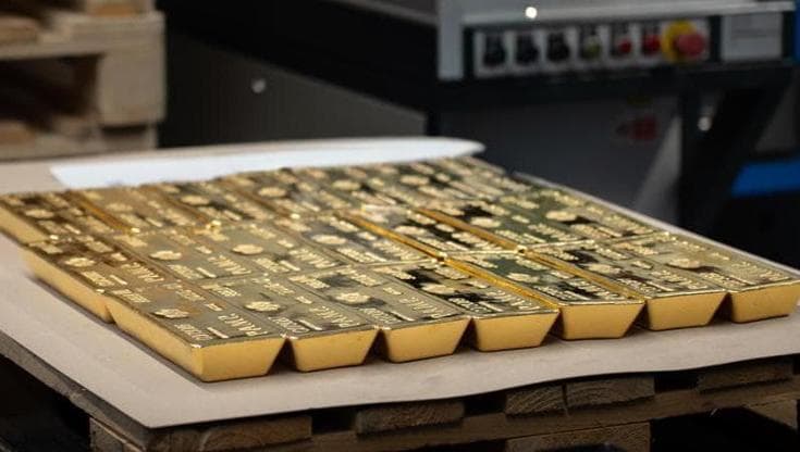 Immagine del post 17099 - Bari Salento, getta per sbaglio lingotti d’oro da 130.000 euro in un cestino: ritrovati in discarica - Bari