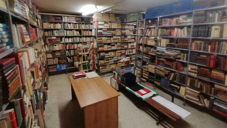 Bari, la libreria Athena non chiude: la libraia va in pensione a 84 anni e la gestione passa a Hope - Bari