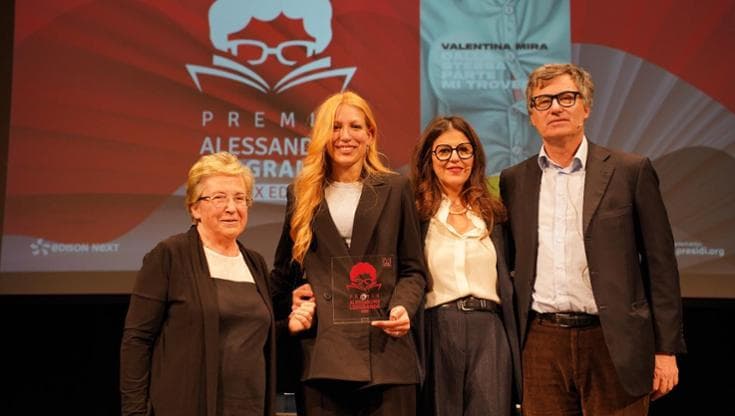 Immagine del post 5742 - Bari Premio Leogrande a Valentina Mira per “Dalla stessa parte mi troverai” - Bari
