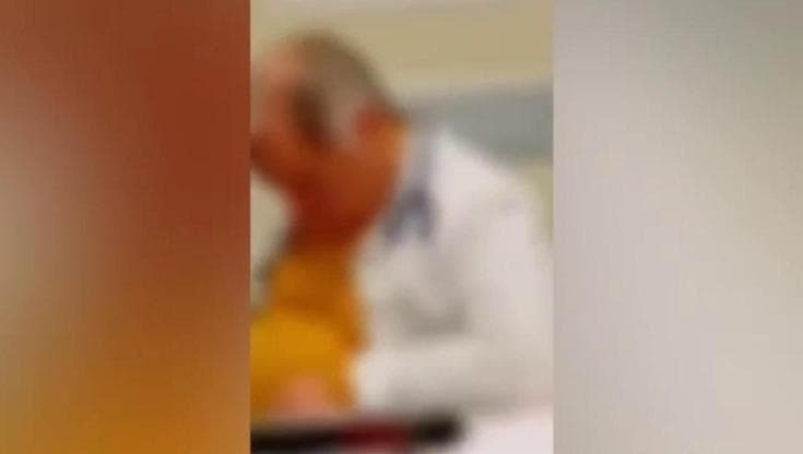 Immagine del post 7096 - Bari “Lavorava anche oltre 500 ore al mese”: il dramma del medico filmato mentre dormiva sulla scrivania - Bari