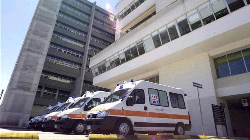 Immagine del post 7103 - Bari Manca autista dell’ambulanza, paziente in attesa di intervento salvavita bloccata per quasi due ore - Bari