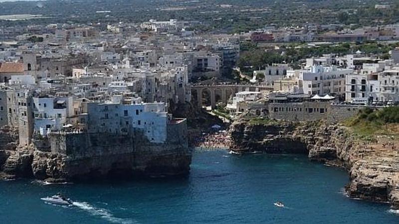 Allarme di Goletta verde: “A Lama Monachile, a Polignano, mare inquinato”. Ma la Puglia resta al top - Bari