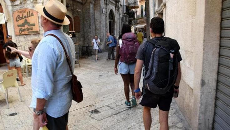 Immagine del post 10668 - Bari Bari, dopo i b&b calano le case vacanza: “Effetto controlli”. I fuorisede sperano in prezzi migliori - Bari
