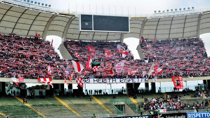 Immagine del post 10679 - Bari Bari al San Nicola, addio pienone: abbonamenti dimezzati. Ma in 3mila al Meazza contro il Milan - Bari