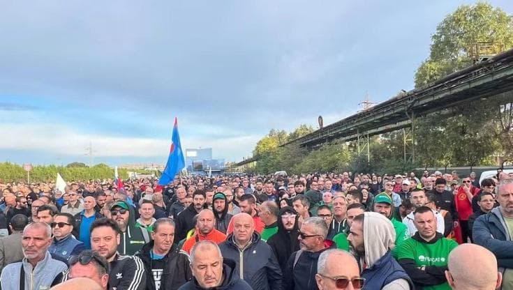 Ex Ilva, a Taranto è il giorno della rabbia: al via lo sciopero di 24 ore - Bari
