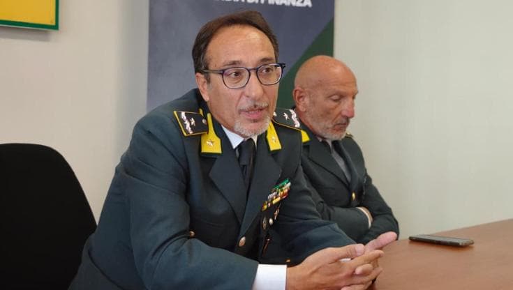 Immagine del post 25942 - Bari Bari, linea dura della Finanza nei reati contro gli enti pubblici. Angelini: “Saremo intransigenti” - Bari