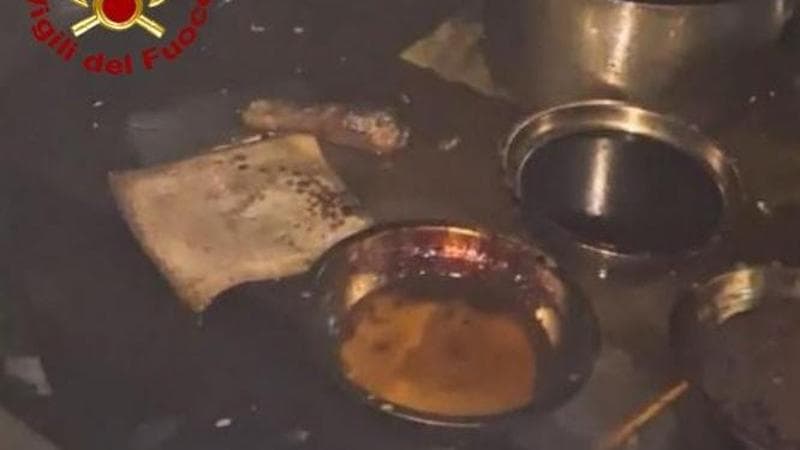 Bari, incendio in ristorante di sushi: clienti evacuati. “Fiamme partite da una padella in cucina” - Bari