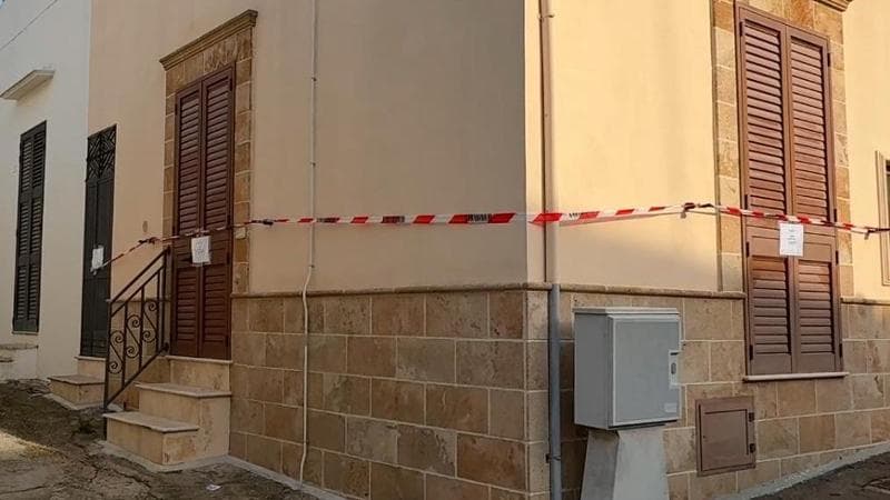 Immagine del post 1975 - Bari Giallo operaio ferito in Salento, due indagati. Ma ancora dubbi sull’ipotesi di incidente sul lavoro - Bari