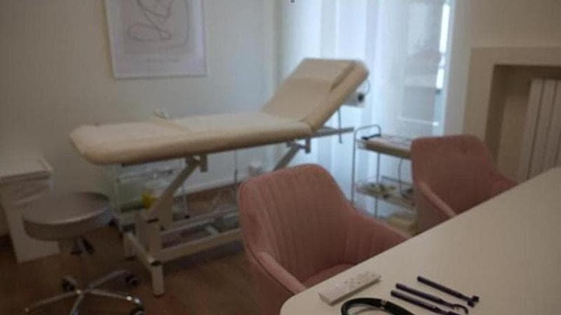 "Spogliata e violentata": spunta un’altra minorenne vittima del finto ginecologo arrestato a Lecce - Bari