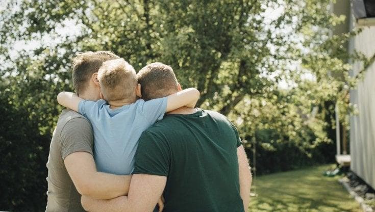 Immagine del post 20432 - Bari “Bimbo con mamma e due papà, dietro la scelta il progetto di vita di una famiglia allargata” - Bari