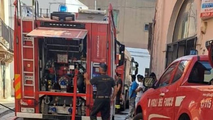 Immagine del post 8439 - Bari Salento, esplode bombola del gas in una palazzina. Decine di residenti in fuga dopo il forte boato - Bari