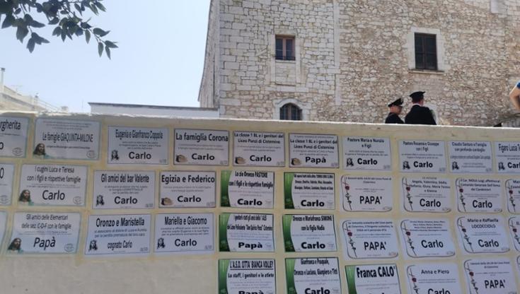 Immagine del post 8417 - Bari “Carlo dovevo morire io, non tu”: il dolore della madre del carabiniere ucciso. Lutto in due città - Bari