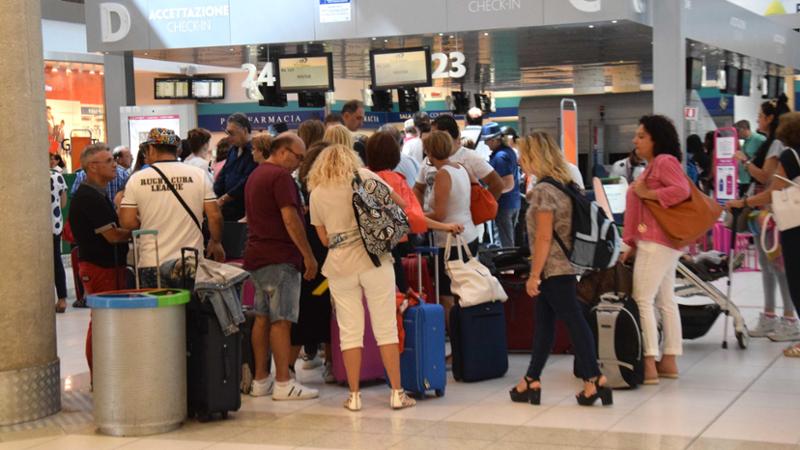 Immagine del post 8403 - Bari Braceria, minimarket e galleria: nuove aperture nell’aeroporto di Bari. “Al servizio di chi viaggia” - Bari