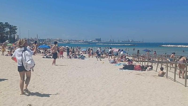 Bari, il cadavere di un bagnante ritrovato al largo di Pane e pomodoro: ipotesi malore - Bari