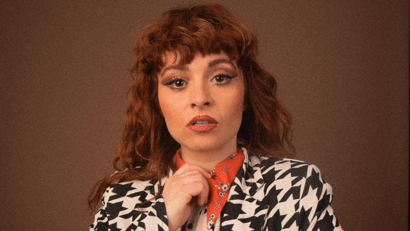 Note d’autore all’alba per il Sei festival, Mille canta il suo “Risorgimento” a Specchia - Bari
