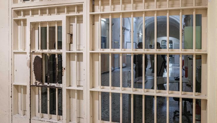 Immagine del post 12645 - Bari Blitz nel carcere di Lecce, sequestrati cocaina, hashish e 22 telefonini: “Una piazza di spaccio” - Bari