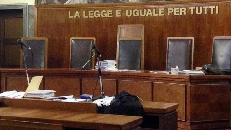 “A 70 anni spaccio per curare mia moglie, non riesco ad andare avanti”. E il giudice lo scarcera - Bari