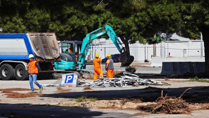 Immagine del post 12660 - Bari Bus Brt, a Bari via ai lavori del capolinea delle linee verde e blu. Cantiere in via di Maratona - Bari