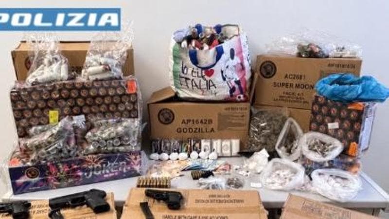 Immagine del post 25995 - Bari Droga, armi e un’auto rubata nascosti in un box a Bitonto. Arrestati marito e moglie - Bari