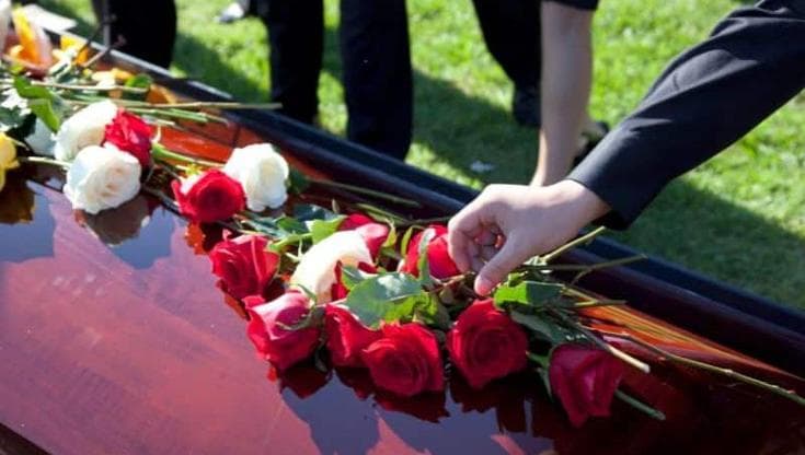 Immagine del post 15950 - Bari Il funerale ai tempi dello streaming: in Salento cerimonia anche online. “Per chi non può esserci” - Bari