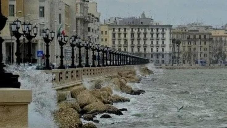 Maltempo in Puglia: l’allerta diventa arancione per i violenti temporali. Tregua a inizio settimana - Bari