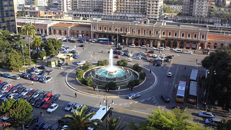 Immagine del post 3847 - Bari Piazza Moro pedonale via ai rilievi: in tutta la giornata stop alle auto. Ad aprile il cantiere - Bari