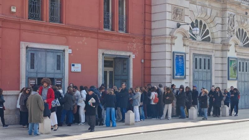 Immagine del post 18297 - Bari Bif&st, a Bari code al botteghino del Petruzzelli: due eventi sono già sold out - Bari